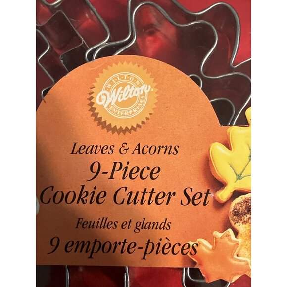 Wilton Leaves and Acorns 9-Piece Metal Cookie Cutter Set - Picture 2 of 15